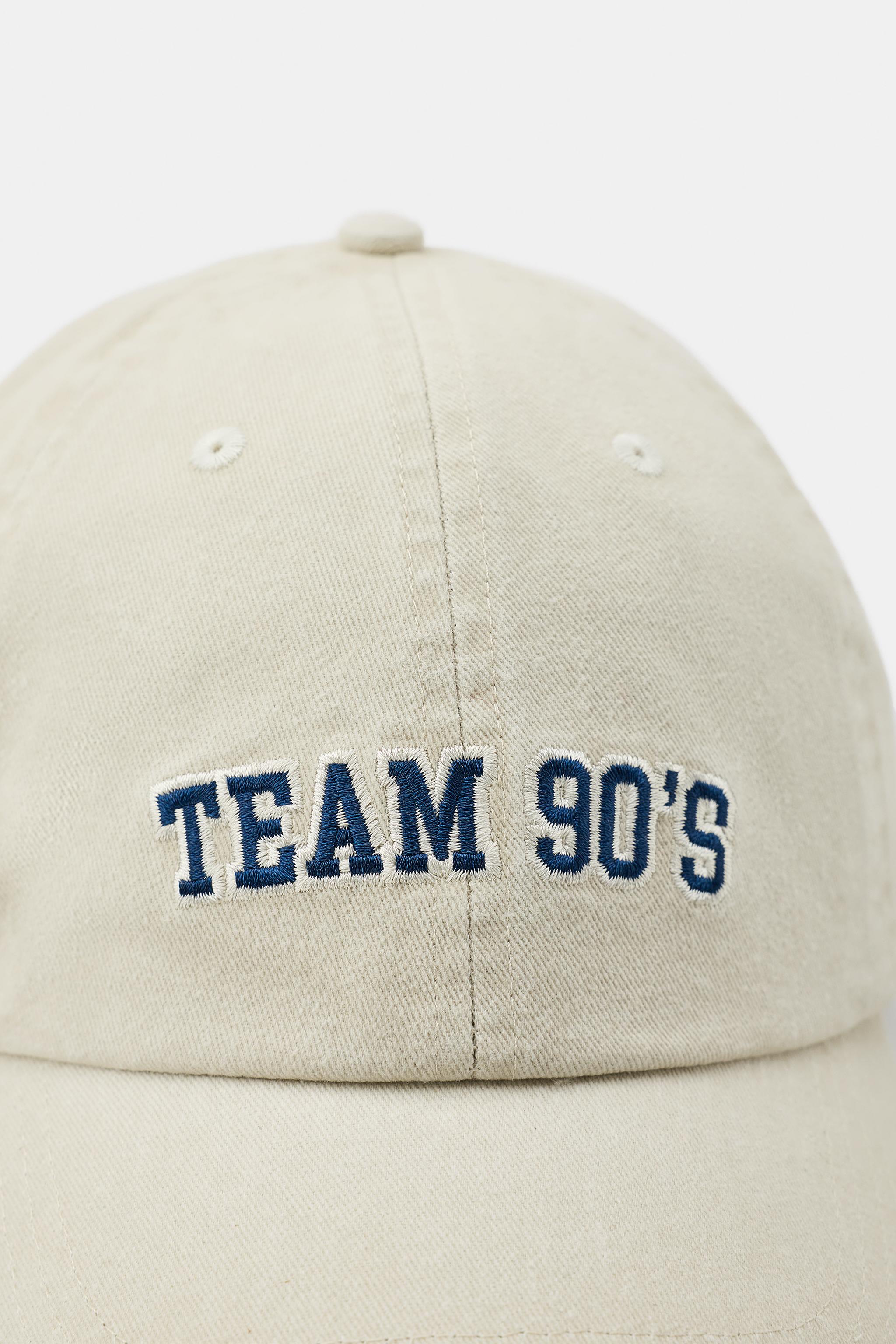CASQUETTE EN SERGE À BRODERIE CONTRASTÉE